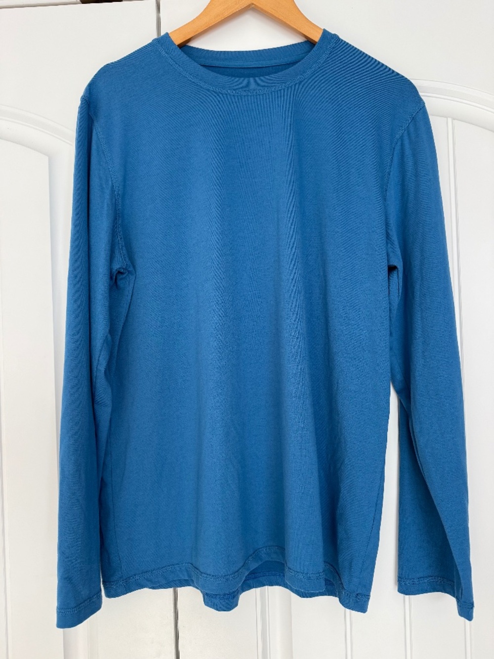 Cuddl Duds Blue Soft Stretch Long Sleeve Layering Top Size M